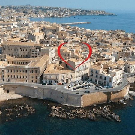 Casa Nagale- Una Suite Di Charme Nel Cuore Di Ortigia A 50 Mt Dal Mare Syracuse Екстер'єр фото