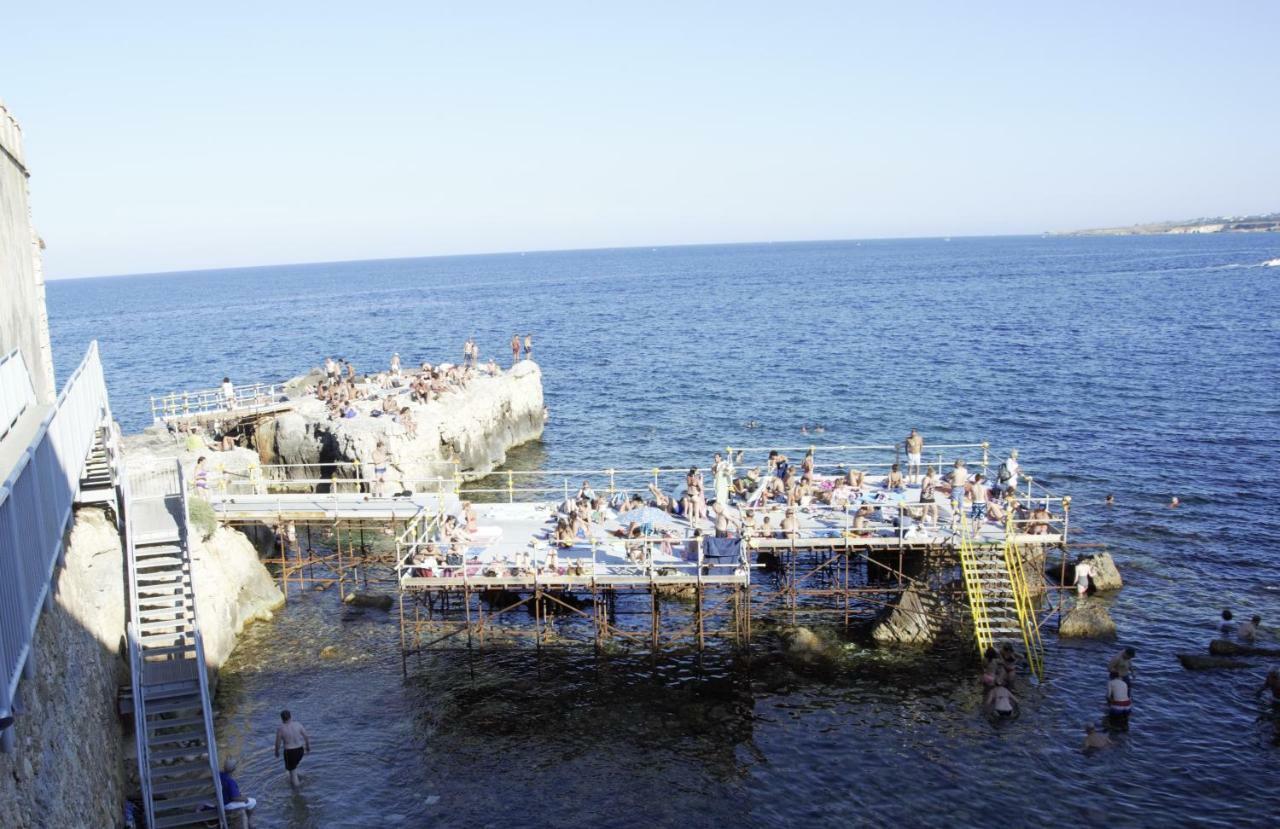 Casa Nagale- Una Suite Di Charme Nel Cuore Di Ortigia A 50 Mt Dal Mare Syracuse Екстер'єр фото