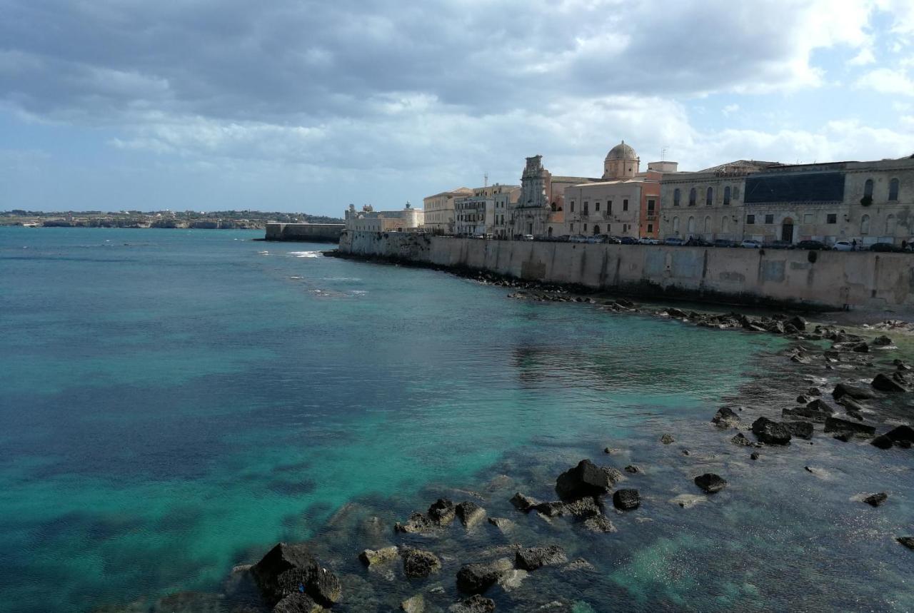 Casa Nagale- Una Suite Di Charme Nel Cuore Di Ortigia A 50 Mt Dal Mare Syracuse Екстер'єр фото